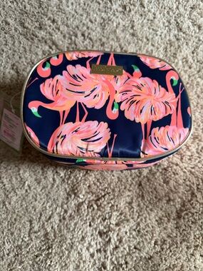 NWT Lilly Pulitzer Flamingo Printed Cosmetic Bag in Gimme some leg